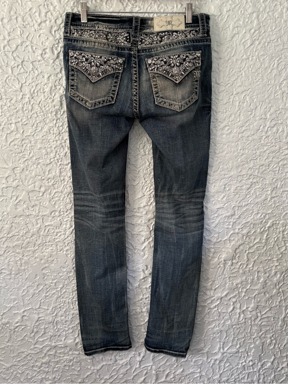Miss Me Low Rise Straight Distressed Jeans Size 27 - Picture 4 of 8